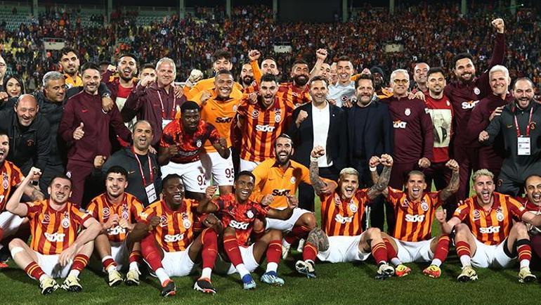 Galatasarayda Dursun Özbekten tepki Saçmasapan bir durumla karşılaştık