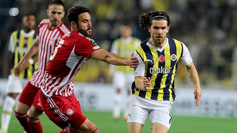 İngiliz devleri Fenerbahçenin yıldızlarını gözüne kestirdi Transfer için düğmeye bastılar