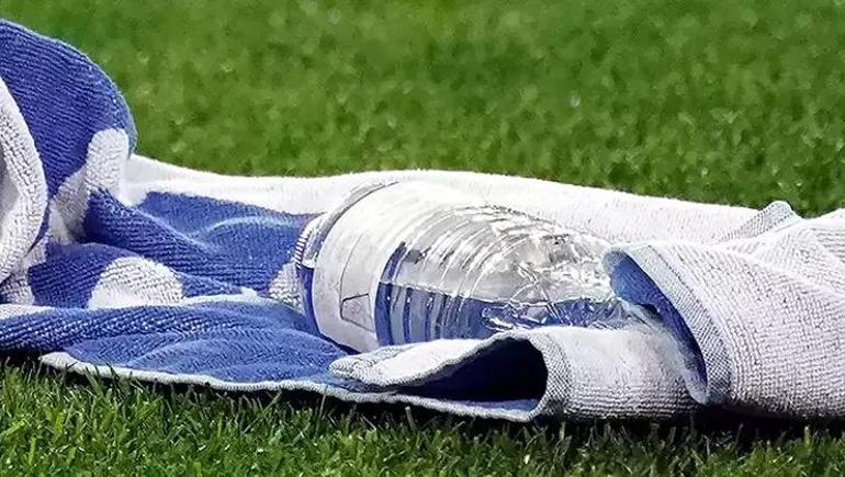 Olympiakos maçında Fenerbahçeye Dur demişti: Tzolakisin yeni takımını açıkladılar