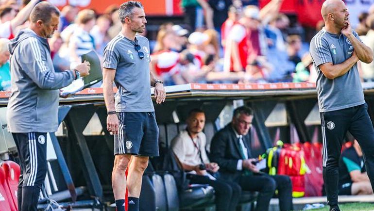 Robin van Persie ilk A Takım deneyimine hazırlanıyor: Görüşmeler başladı