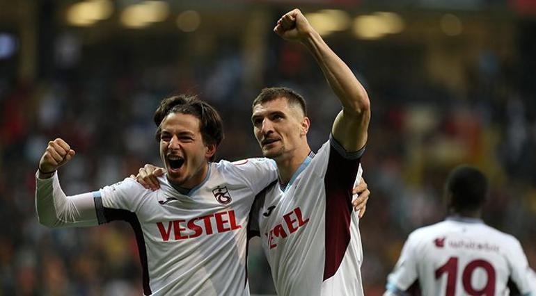 Trabzonspordan transfer bombası Menajeri İstanbula geldi