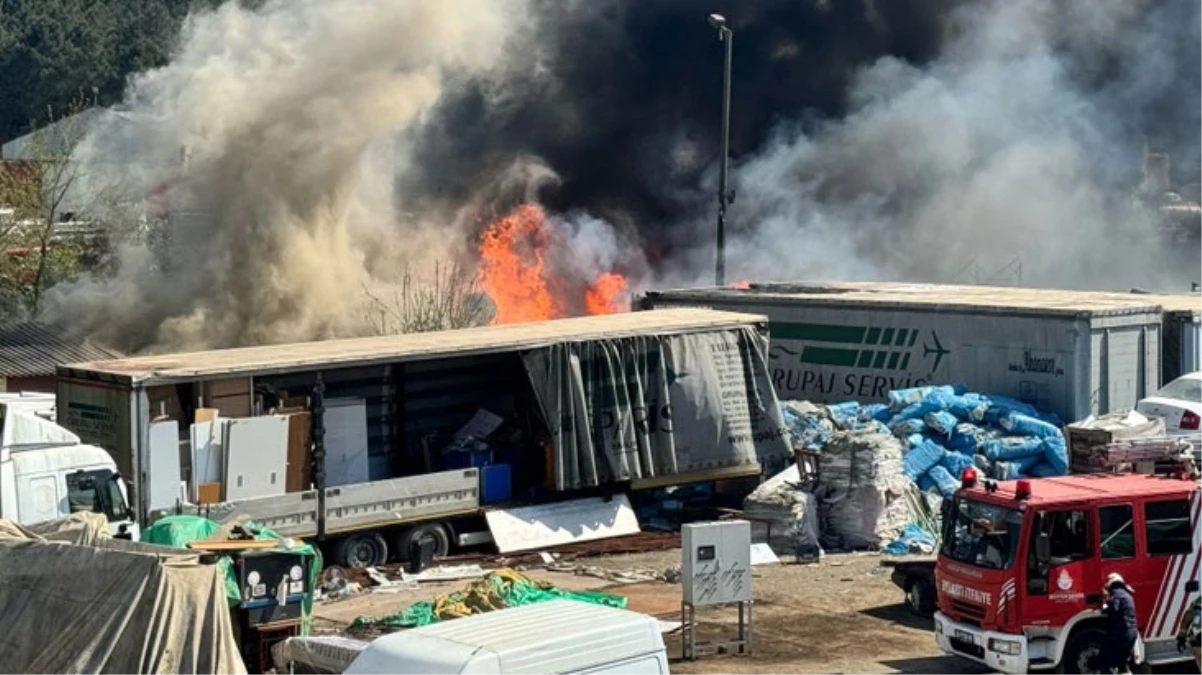 Yediemin otoparkında yangın! Araçlara sıçrayan alevleri ekipler güçlükle söndürdü