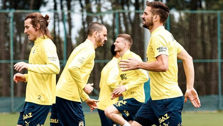 Fenerbahçe, Konyaspor maçı öncesi pas ve taktik çalıştı
