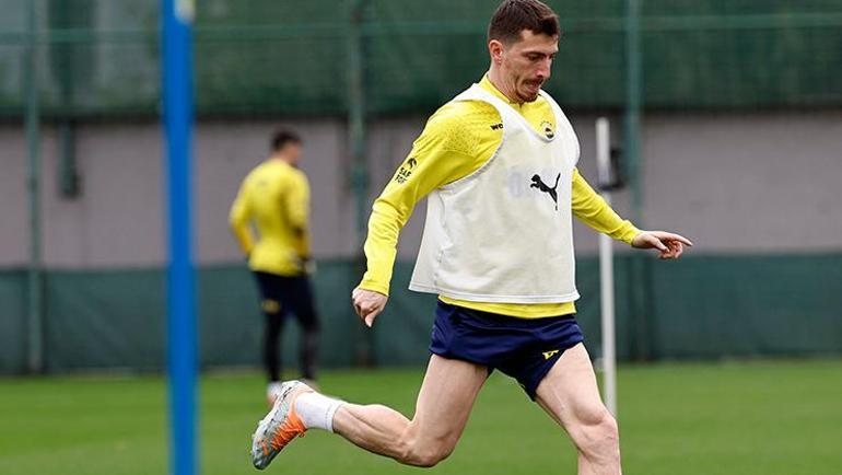 Fenerbahçede ilk 11deki 3. yerli isim belli oldu İsmail Kartal tercihini yaptı