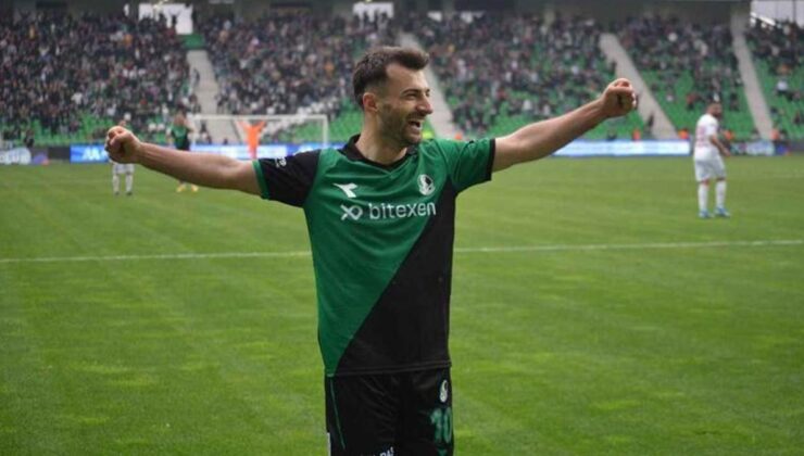 Sakaryaspor'da Burak Süleyman'la da yollar ayrıldı