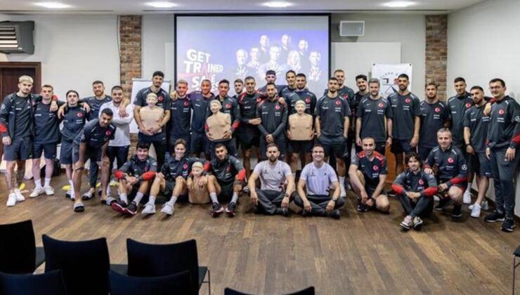 A Milli Futbol Takımı’na 'Temel Yaşam Desteği' eğitimi