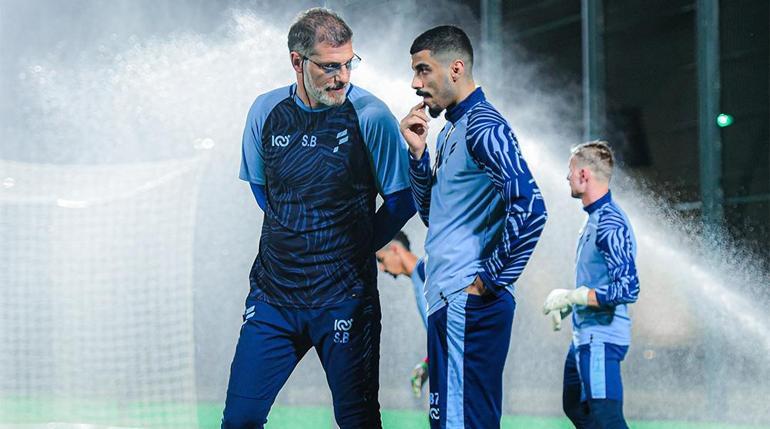 Beşiktaşta Razvan Lucescu olmadı, Başkan Hasan Arat Slaven Bilic ile görüştü