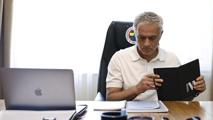 Fenerbahçe'nin yıldızlarının gözü Mourinho'da! Kaderleri belli oluyor…