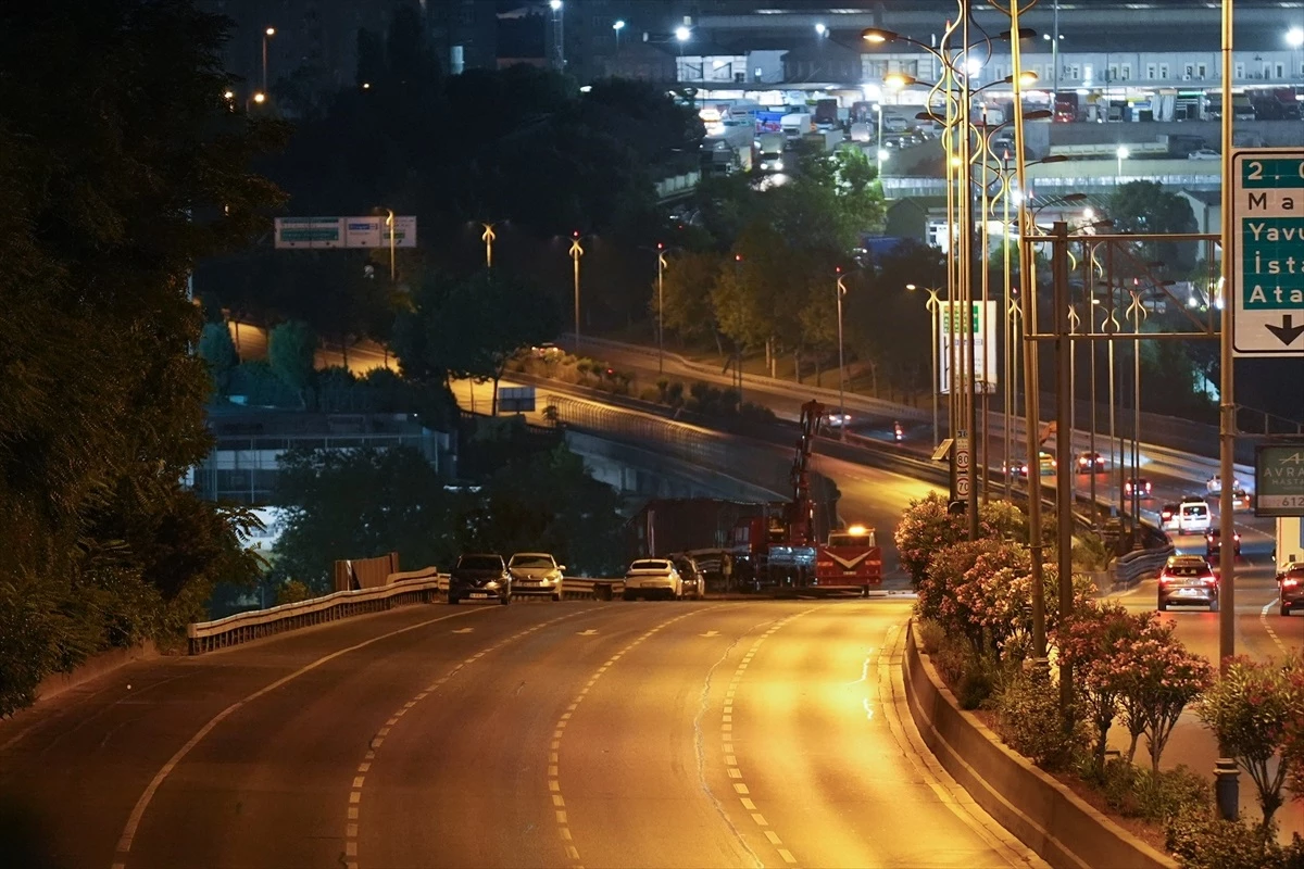 İBB, Sağmalcılar Viyadüğü’nde Genleşme Derzi Yenileme Çalışması Başlattı