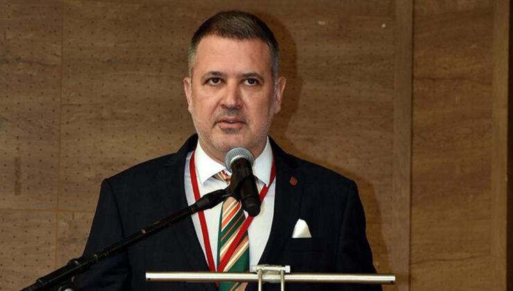 Karşıyaka'da İlker Ergüllü 3 yıllığına yeniden seçildi