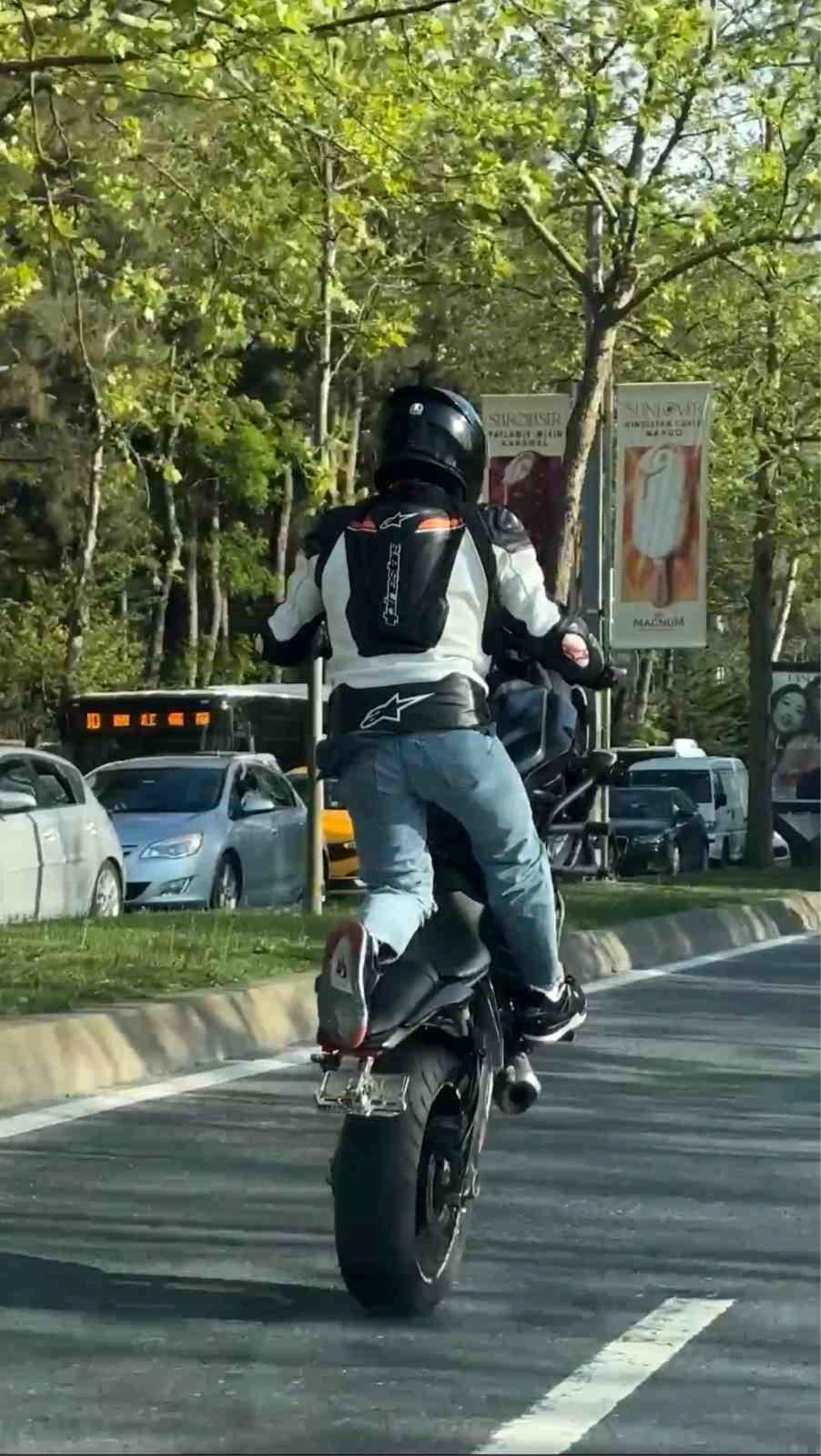 Sarıyer Maslak’ta Tehlikeli Motosikletli Grup