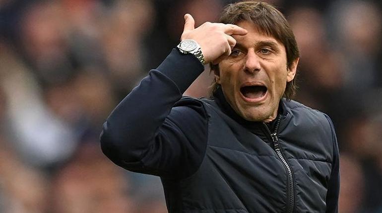 SON DAKİKA: Antonio Conte, Napolide