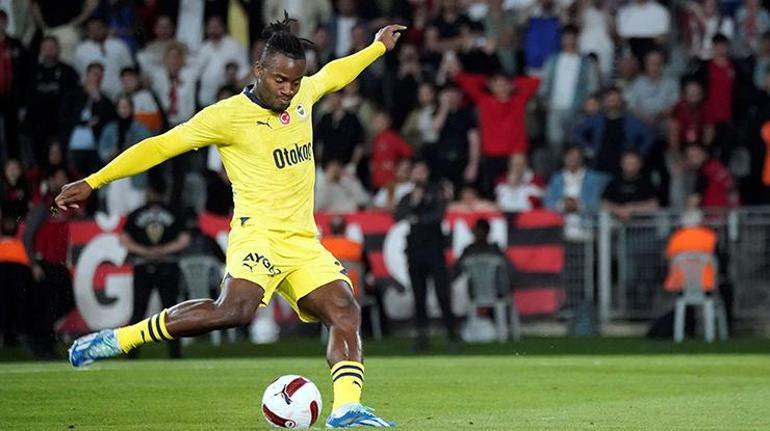 SON DAKİKA | Mourinho Batshuayi ile görüştü İşte önerilen yeni sözleşme