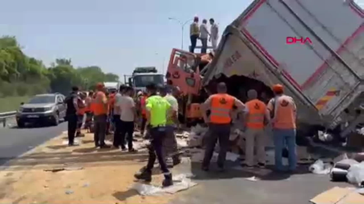TEM Otoyolu’nda İki Kamyon Çarpıştı: Yaralılar Var