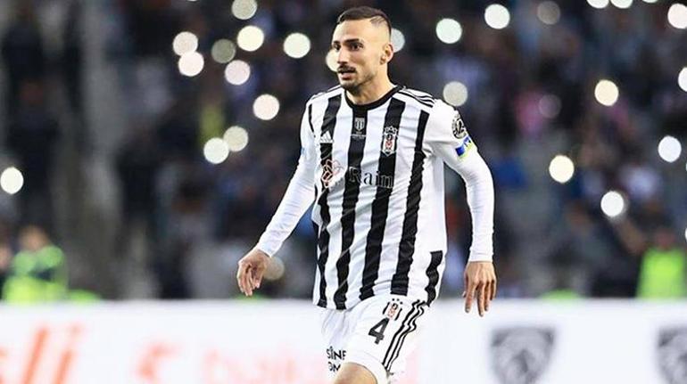 Beşiktaşta iki ayrılık Bronckhorst biletlerini kesti