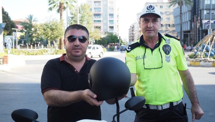 Aydın’da polis, motosiklet sürücülerine kask dağıttı