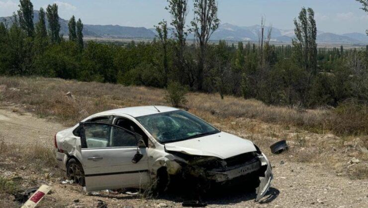 Burdur’da kontrolden çıkan otomobil şarampole düştü