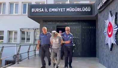 Bursa’da 19 yılla aranan şüpheli kıraathanede okey oynarken yakalandı