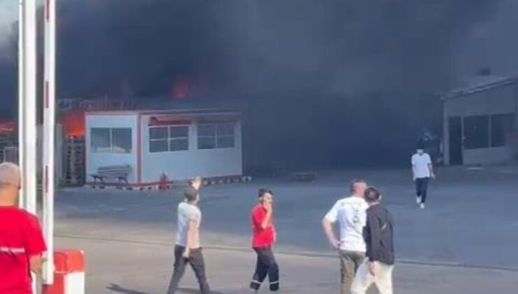 Esenyurt’ta zincir market deposunda yangın