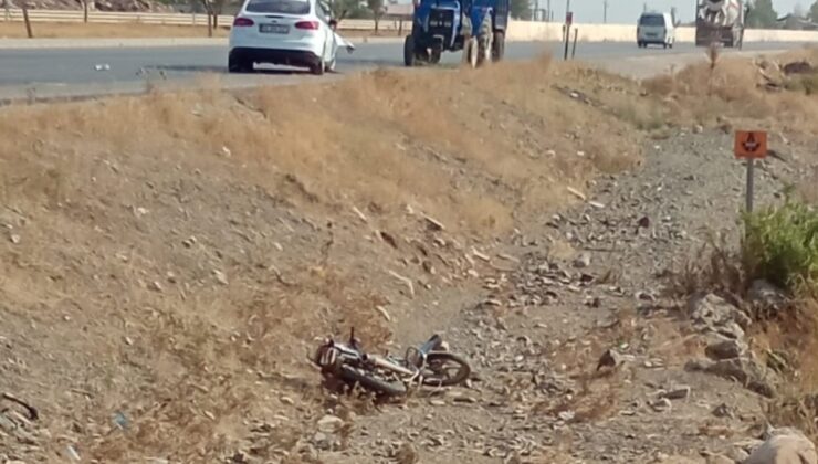 Gaziantep’te motosiklet, kırmızı ışıkta bekleyen otomobile çarptı: 1 yaralı