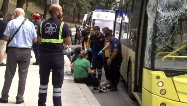 İstanbul’da tır, İETT otobüsünün üzerine devrildi