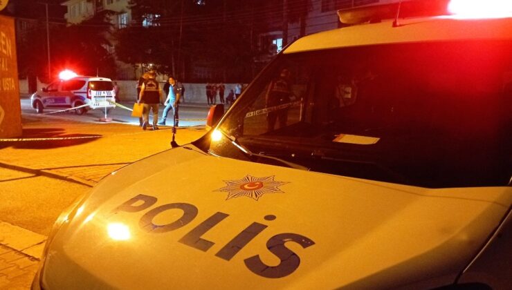 Konya’da sokak ortasında bıçaklı kavga: 2 yaralı