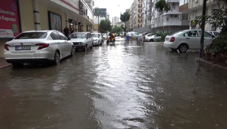 Adana’da şiddetli yağış hayatı olumsuz etkiledi