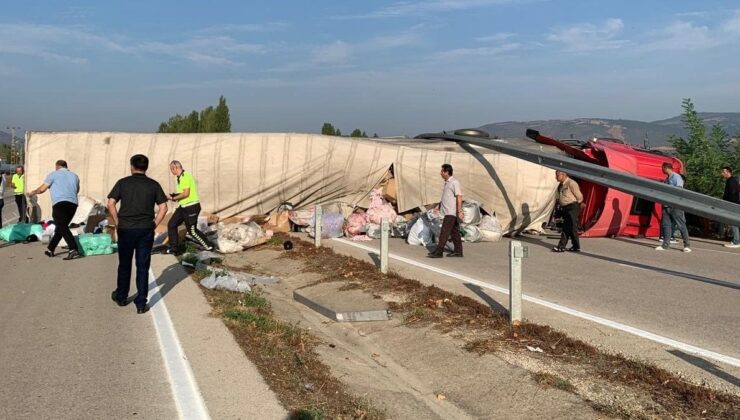 Amasya’da geri geri giden tankere tır çarptı