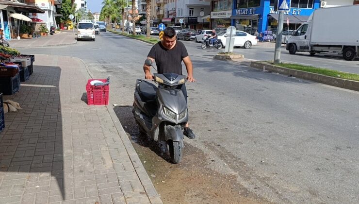 Antalya’da otomobil motosikletliye çarptı: Sürücü havaya uçtu