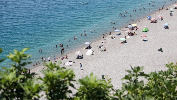 Antalya’ya bu yıl gelen turist sayısı 13,5 milyonu geçti