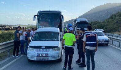 Aydın’da otobüsün önünü kesen saldırganlara jandarma engeli