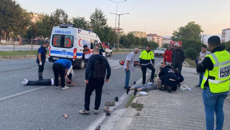 Bursa’da motosiklet yayaya çarptı