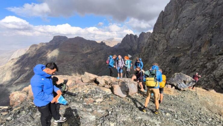 Çekyalı turistler Yüksekova’ya hayran kaldı