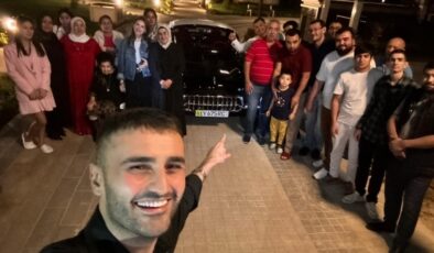 CZN Burak’a Özbekistan’da büyük sürpriz: Lüks araba hediye edildi