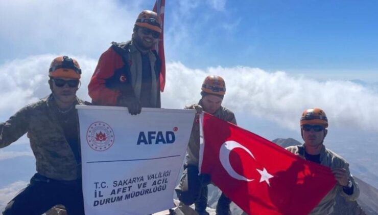 Erciyes’in zirvesinde arama kurtarma eğitimi