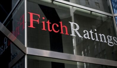 Fitch, Türkiye’nin kredi notunu yükseltti