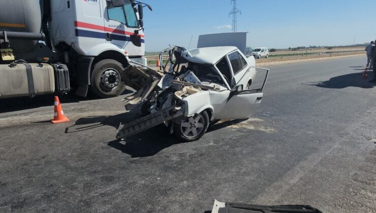 Hatay’da beton mikseriyle çarpışan otomobildeki 1 kişi öldü, 1 kişi yaralandı