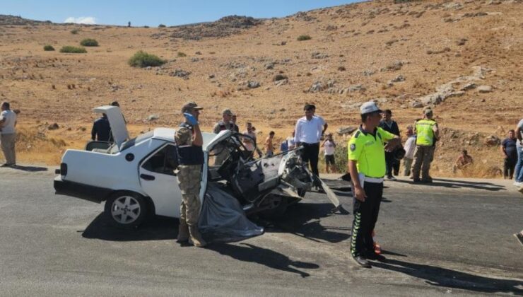 Hatay’da Tofaş’ın hurdaya döndüğü kaza: 2 kişi yaşamını yitirdi