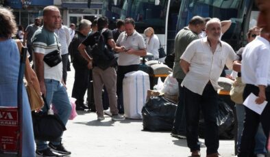 İstanbul Otogarı’nda okul öncesi dönüş yoğunluğu