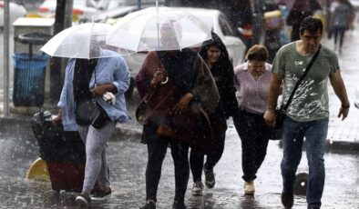 İstanbul ve Ankara’ya uyarı: Gök gürültülü sağanak geliyor