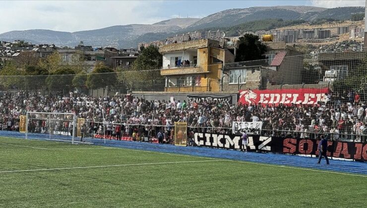 Kahramanmaraş’ta futbolcu çocuklarını kaybeden ailelerden takıma destek