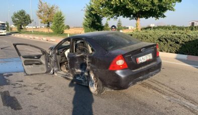 Karaman’da kaza yapan aracın motoru havaya uçtu