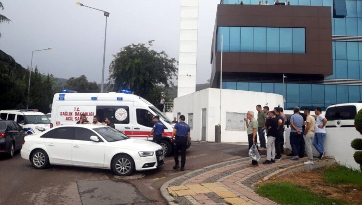 Kocaeli’de yeni tabancasını gösterirken ağabeyini vurdu