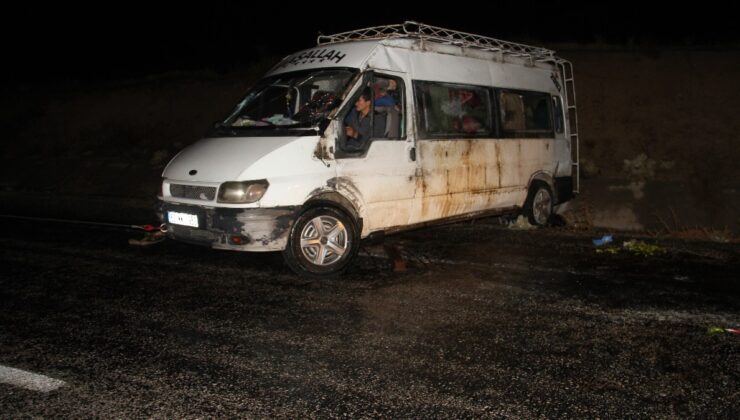 Konya’da minibüs kazası: 12 yaralı