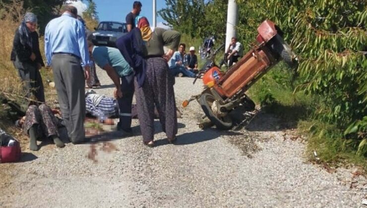 Manisa’da sepetli motosiklet şarampole devrildi