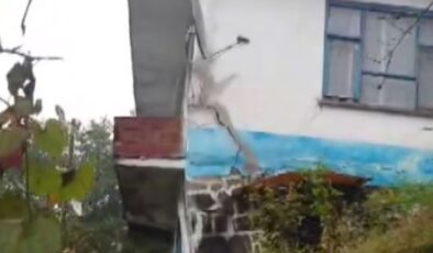 Artvin’de heyelan riski nedeniyle 8 ev boşaltıldı