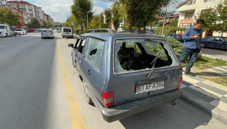 Bolu’da sinir krizi geçiren sürücü aracını hurdaya çevirdi