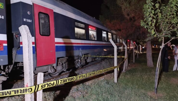 Diyarbakır’da hemzemin geçitte yürüyen gence tren çarptı