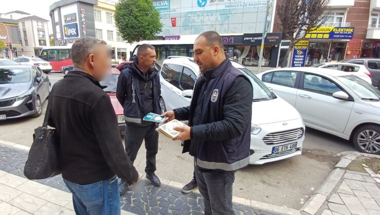 Düzce’de dini kitap satıcısına zabıtadan beklenmedik soru