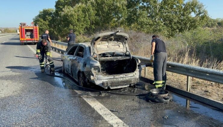 Edirne’de seyir halindeki otomobil küle döndü